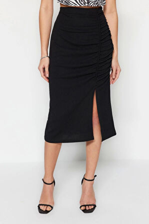 Moda Regular Düz Desen Gündüz Gece Midi Boy Drape ve Yırtmaç Detaylı Krep Kumaş Midi Örme Etek