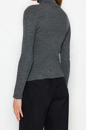 Kadın Modern Tarz Rahat Uzun Balıkçı Yaka Düz Kol Regular Triko Kazak