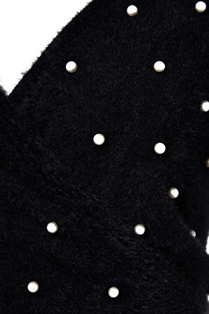 Kadın Modern Tarz Rahat Uzun Kruvaze Nakışlı İşlemeli Kol Crop Triko Kazak