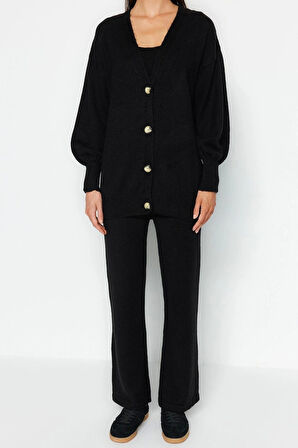 Tarz Kadın Modern Normal Bel Boru Paça V Yaka Geniş Kalıp Yumuşak Dokulu 3lü Triko Alt-Üst Takım