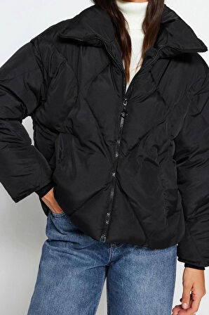 Tasarım Düz Astarlı Yaka Standart Oversize Dik Kadın Oversize Su İtici Şişme Kapitone Mont