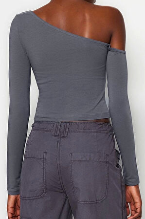 Moda Asimetrik Yaka Örme Slim Düz Desen Casual Günlük Crop Uzun Kol Bluz