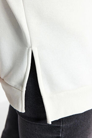 Büyük Beden Oversize Bisiklet Yaka Standart Kol Kalın İçi Polarlı Yırtmaçlı Örme Sweatshirt