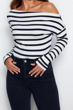 Moda Kayık Yaka Örme Slim Çizgili Desen Casual Günlük Regular Uzun Kol Bluz