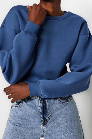 Tarz Crop Dik Yaka Düşük Kol Crop Rahat Kesim Crop Basic Kalın İçi polarlı Örme Sweatshirt