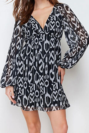 Moda Regular Gündüz Gece Şifon Dokuma V Yaka Uzun Kol A-Line Mini Boy Elbise