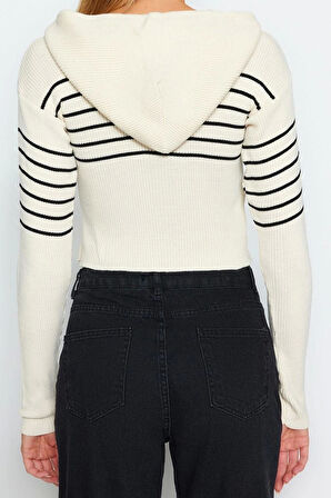 Kadın Modern Tarz Slim Kapüşonlu Crop Triko Hırka