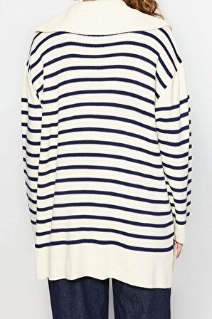 Kadın Modern Tarz Rahat Uzun Kare Yaka Çizgili Kol Regular Triko Kazak