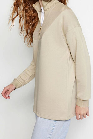 Tesettür Tarz Regular Dik Yaka Standart Kol Regular Fermuarlı Yaka Detaylı Örme Sweatshirt