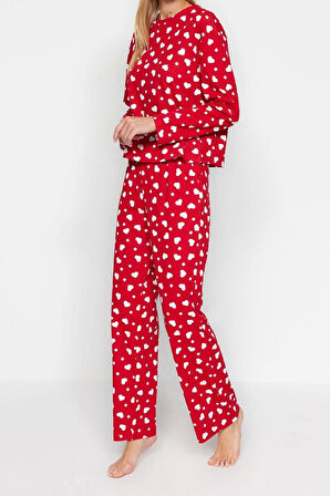 Tarz Rahat Uzun Kollu Boru Paça Kırmızı %100 Pamuk Kalpli Tshirt-Pantolon Örme Pijama Takımı