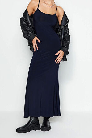 Moda Askılı Kare Yaka Maxi Elbise Mor Fitted Vücuda Oturan Askılı Maxi Esnek Örme Kalem Elbise