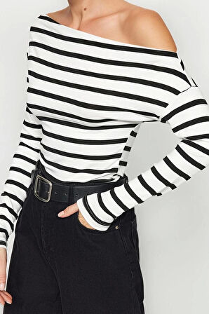 Moda Kayık Yaka Örme Slim Çizgili Desen Casual Günlük Regular Uzun Kol Bluz