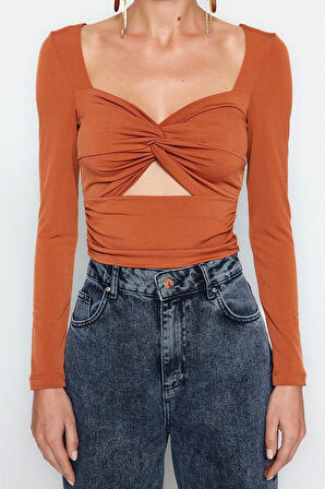 Stil Kadın Pencere Cut Out Detaylı Bluz Crop Örme Fitted Kalıp
