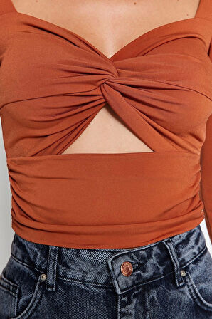Stil Kadın Pencere Cut Out Detaylı Bluz Crop Örme Fitted Kalıp