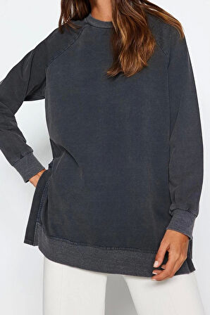 Tesettür Tarz Regular Bisiklet Yaka Standart Kol Regular Yıkamalı Örme Sweatshirt