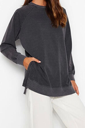 Tesettür Tarz Regular Bisiklet Yaka Standart Kol Regular Yıkamalı Örme Sweatshirt
