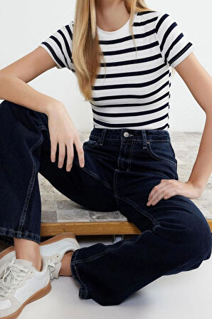 Moda Bisiklet Yaka Örme Slim Çizgili Desen Casual Günlük Regular Kısa Kol Bluz
