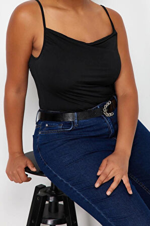 Moda Büyük Beden Degaje Yaka Örme Fit Düz Desen Casual Günlük Regular Askılı Kol Bluz