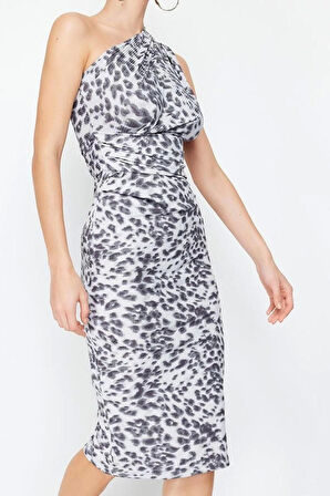 Moda Slim Asimetrik Yaka Midi Boy Vücuda Oturan Tek Omuz Asimetrik Büzgü Detaylı Örme Kalem Elbise