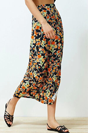 Moda Regular Çiçekli Desen Günlük Midi Boy Viskon Kumaş Yırtmaçlı Midi Dokuma Etek