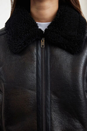 Tasarım Düz Astarsız Yaka Standart Oversize Gömlek Kadın Peluş Detaylı Biker Ceket Mont