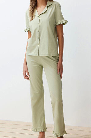 Tarz Rahat Kısa Kollu Boru Paça %100 Pamuklu Fırfır Detaylı Örme Pijama Takımı