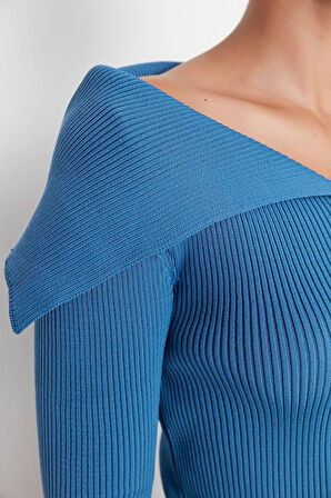 Kadın Modern Tarz Rahat Uzun Devrik Yaka Düz Kol Regular Triko Kazak