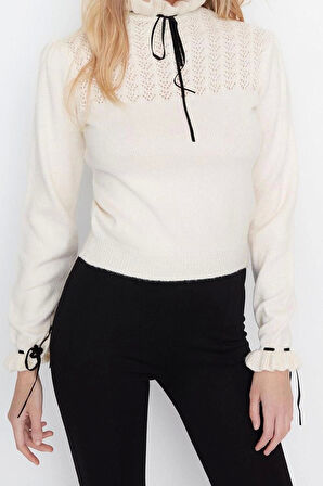 Kadın Modern Tarz Rahat Uzun Dik Yaka Ajurlu Kol Regular Triko Kazak