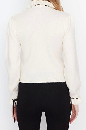 Kadın Modern Tarz Rahat Uzun Dik Yaka Ajurlu Kol Regular Triko Kazak