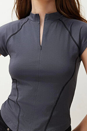 Moda Fermuarlı Yaka Örme Slim Düz Desen Casual Günlük Crop Kısa Kol Bluz
