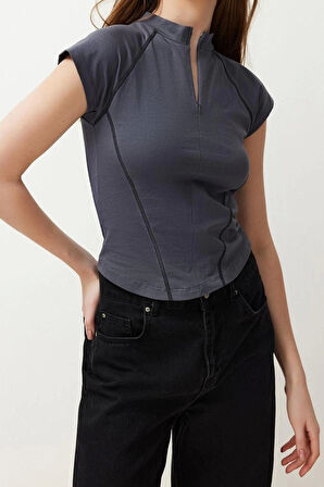 Moda Fermuarlı Yaka Örme Slim Düz Desen Casual Günlük Crop Kısa Kol Bluz