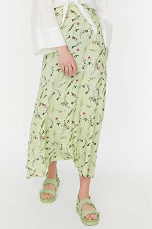 Moda Tesettür Regular Çiçekli Desen Günlük Maxi Boy Puantiye Desenli Çan Dokuma Etek