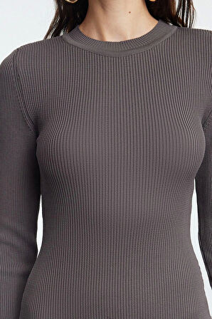 Moda Stil Slim Bisiklet Yaka Mini Boy Triko Yırtmaçlı Vücuda Oturan Elbise