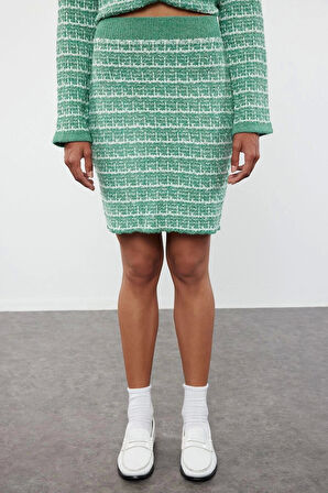 Tarz Kadın Modern Normal Bel Boru Paça Örgü Detaylı Yumuşak Dokulu Hırka-Etek Triko Alt-Üst Takım