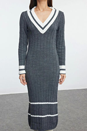 Moda Stil Regular V Yaka Midi Boy Triko Renk Bloklu Elbise