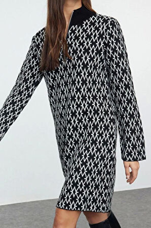 Moda Stil Regular Dik Yaka Mini Boy Triko Geometrik Desenli Elbise