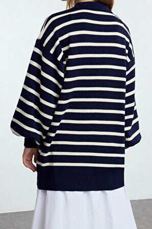 Kadın Modern Tarz Rahat Uzun Polo Yaka Çizgili Kol Regular Triko Kazak