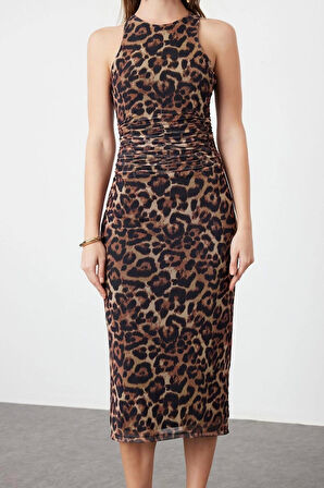 Moda Fitted Halter Yaka Midi Boy Kahverengi Çok Renkli Leopar Örme Tül Şık Abiye Elbise