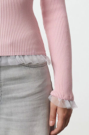 Stil Modern Kadın Regular Standart Kol Kayık Yaka Tül Detaylı İnce Triko Kazak