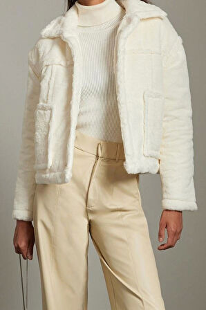 Tasarım Düz Astarlı Yaka Standart Bol Dik Kadın Oversize İçi Kapitone Detaylı Peluş Mont