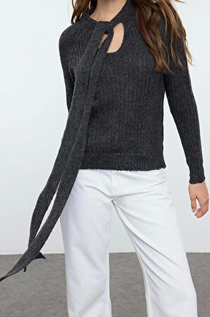 Stil Modern Kadın Regular Standart Kol Boyundan Bağlamalı Yumuşak Kurdeleli Gevşek Örgü Triko Kazak