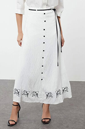Moda Tesettür Relaxed Nakışlı Günlük Maxi Boy Astarlı Nakışlı Kemerli Düğme Detaylı Dokuma Etek