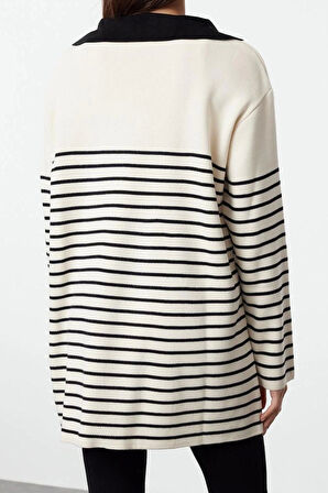 Kadın Modern Tarz Rahat Uzun Polo Yaka Çizgili Kol Regular Triko Kazak