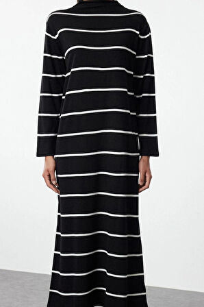 Moda Stil Relaxed Dik Yaka Maxi Boy Tesettür Çizgili Triko Elbise