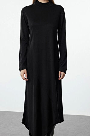 Moda Stil Fitted Dik Yaka Maxi Boy Tesettür Asimetrik Kesim Triko Elbise