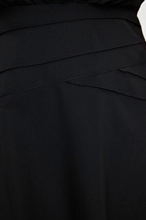 Moda Bisiklet Yaka Mini Boy Büyük Beden Kısa Kol İnce Vatkalı Drapeli Fermuarlı A-Form Dokuma Elbise