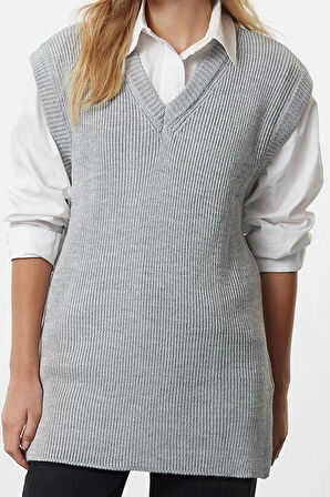 Stil Modern Kadın Regular Standart Kol V Yaka Triko Süveter