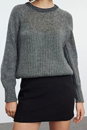 Stil Modern Kadın Regular Standart Kol Bisiklet Yaka İnce Transparan Görünüm Triko Kazak