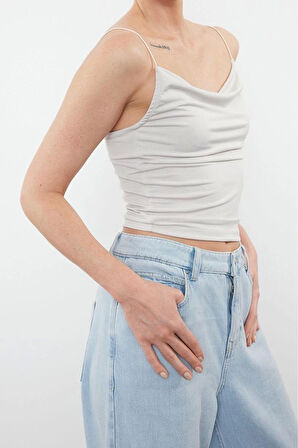 Moda Degaje Yaka Örme Slim Düz Desen Casual Günlük Regular Askılı Kol Bluz