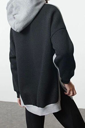 Tarz Oversize Kapüşonlu Düşük Kol Uzun Geniş Kalıp İçi Polarlı Örme Spor Sweatshirt